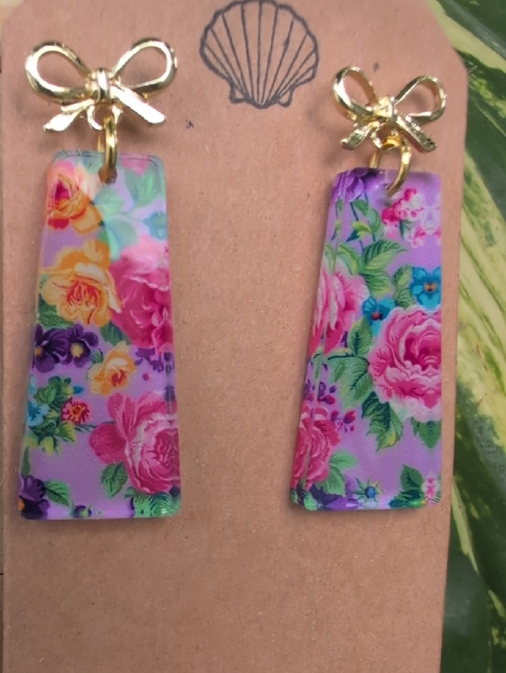 Gold Bow Lavender Floral Drop Earrings - Picture 3 of 3